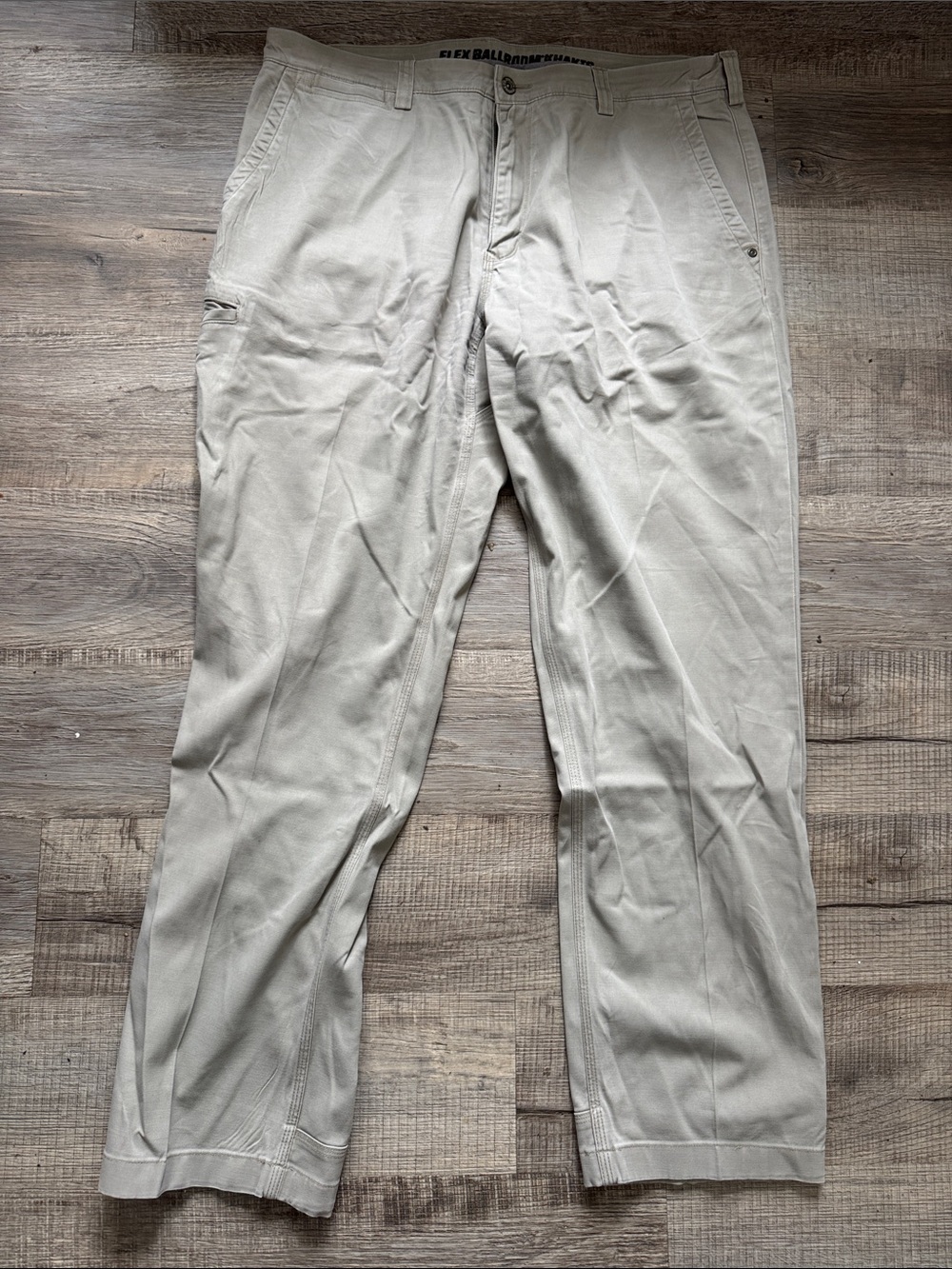Duluth Trading Co flex ballroom khakis 36x32 Tan Chino Pants